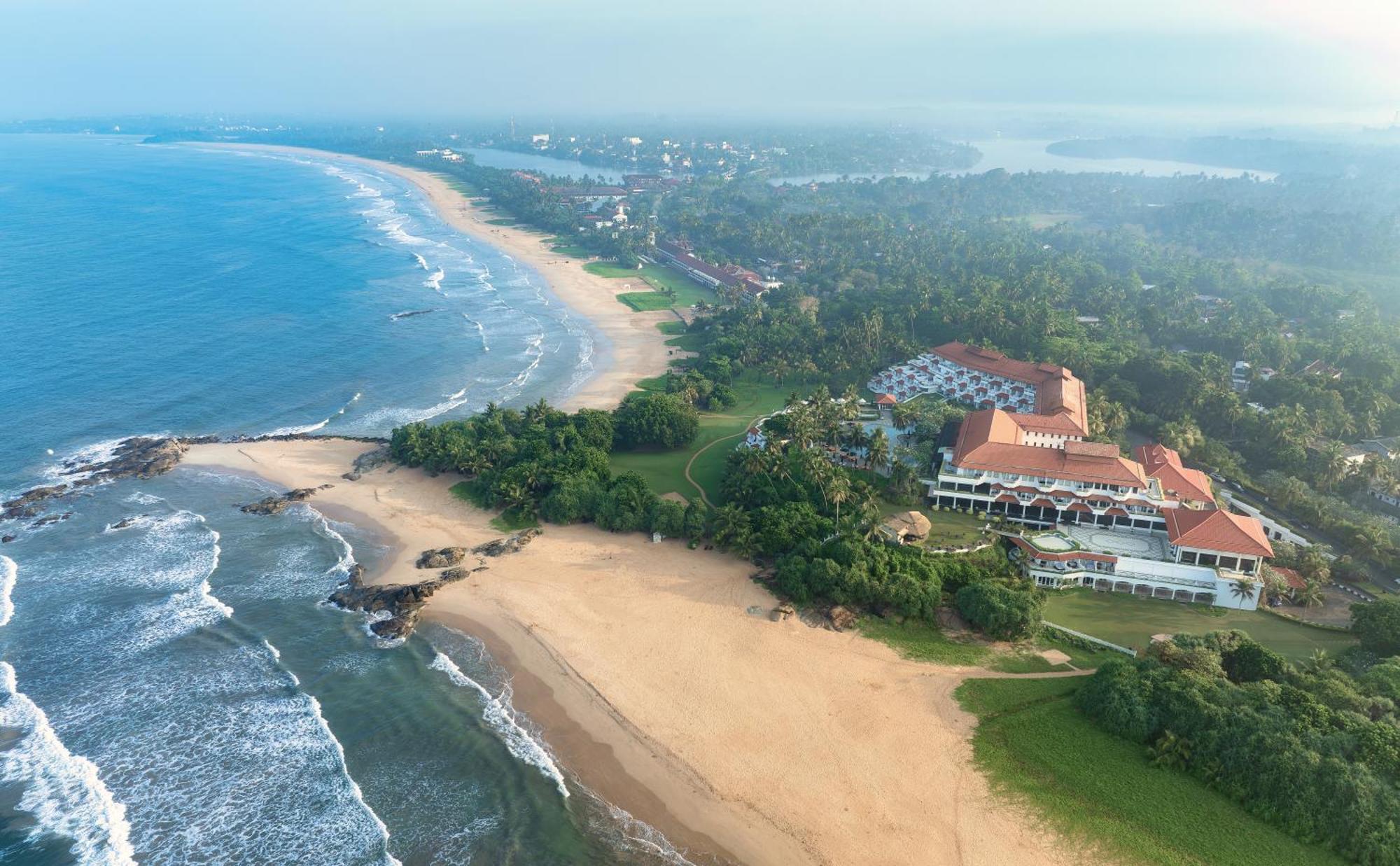 Taj Bentota Resort & Spa Exterior foto
